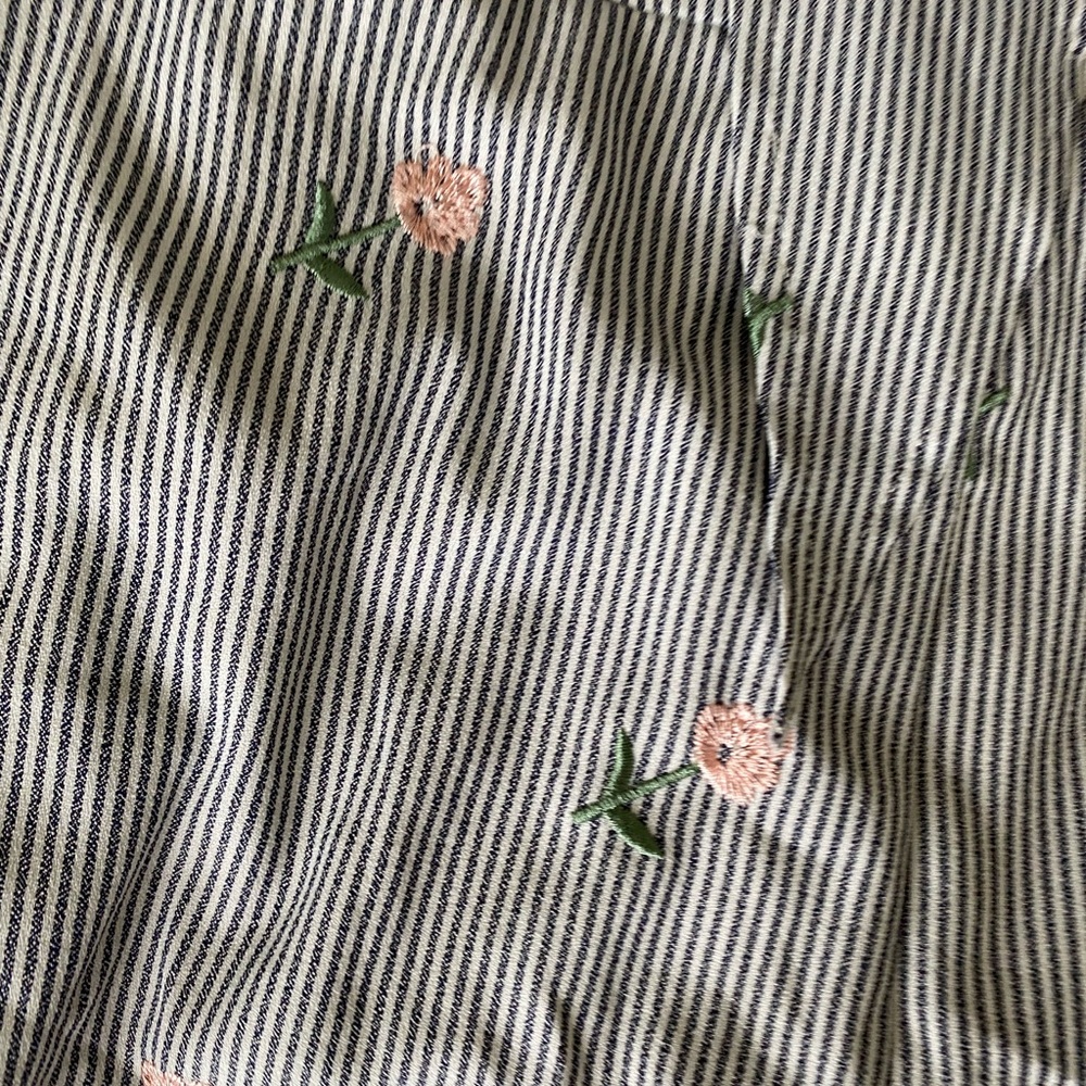 Two piece set - Picture 2 of 3